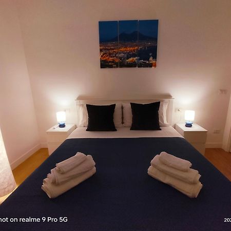 Bed and Breakfast Le Follie Parthenopee à Naples Extérieur photo
